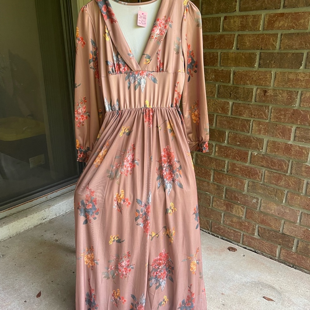 Floral V-Neck Maxi Dress